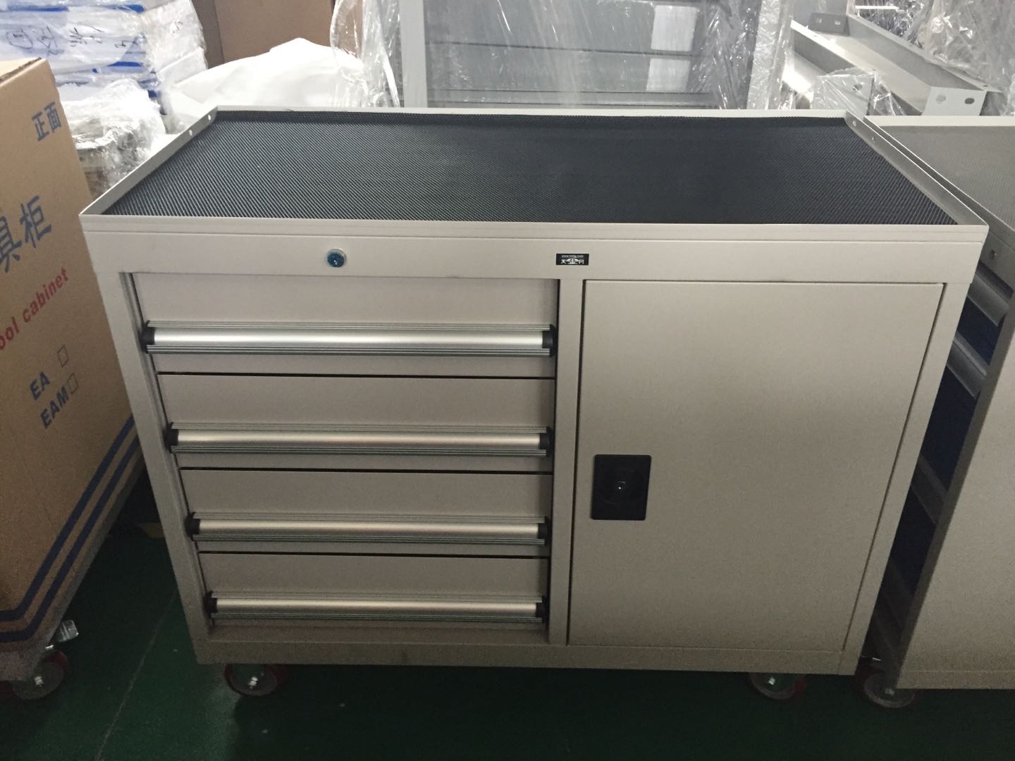 不銹鋼重型工具車